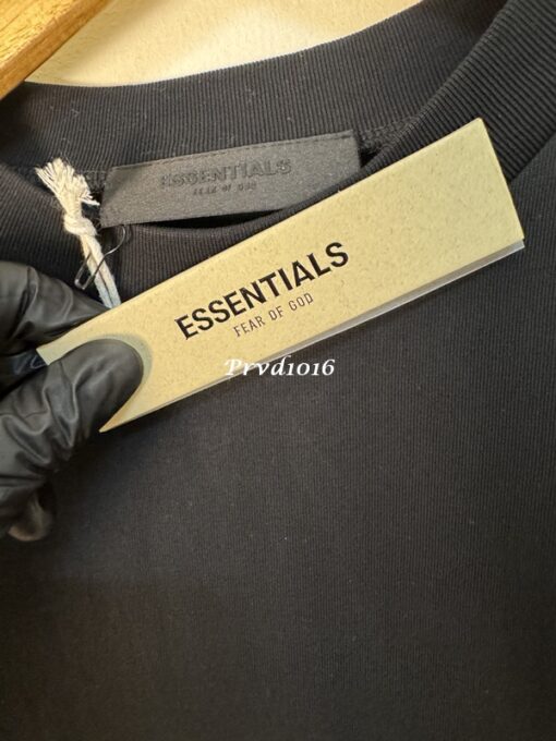 實拍 免運 FOG FEAR OF GOD ESSENTIALS 潮牌 寬鬆 短袖 塗鴉 logo 字母 2025 新款 短T T恤 穿搭 潮流 上衣：圖片 9