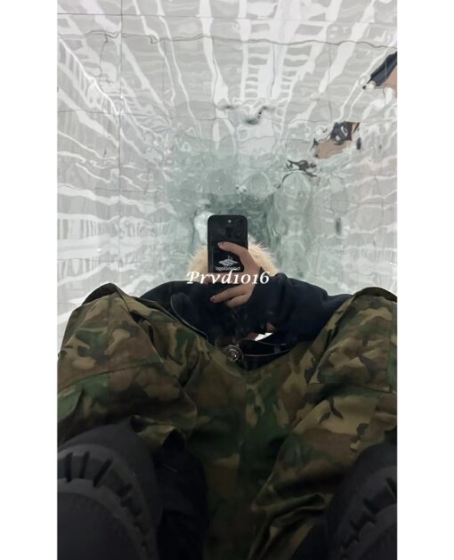 實拍 免運 Balenciaga 巴黎世家 牛皮 磁吸 卡夾 卡套 手機殼 信用卡夾 悠遊卡夾 字母 logo 印花 真皮 手機 配件：圖片 4