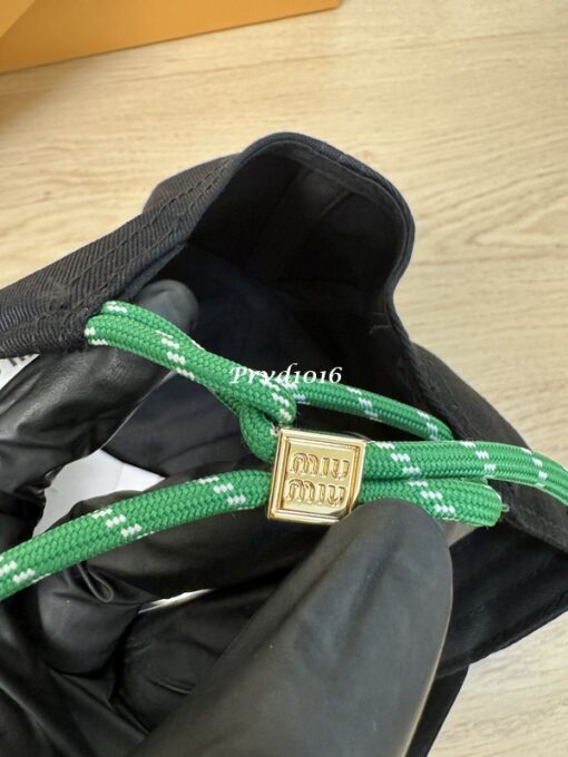 實拍 免運 MIU MIU 頂級 棒球帽 刺繡 字母 logo 抽繩 時尚風 鴨舌帽 帽子 中性款：圖片 6
