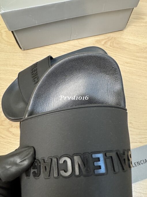 實拍 免運 Balenciaga 巴黎世家 Logo 字母 涼鞋 拖鞋 潮流 上課 逛街 運動 健身 出國 旅行：圖片 4
