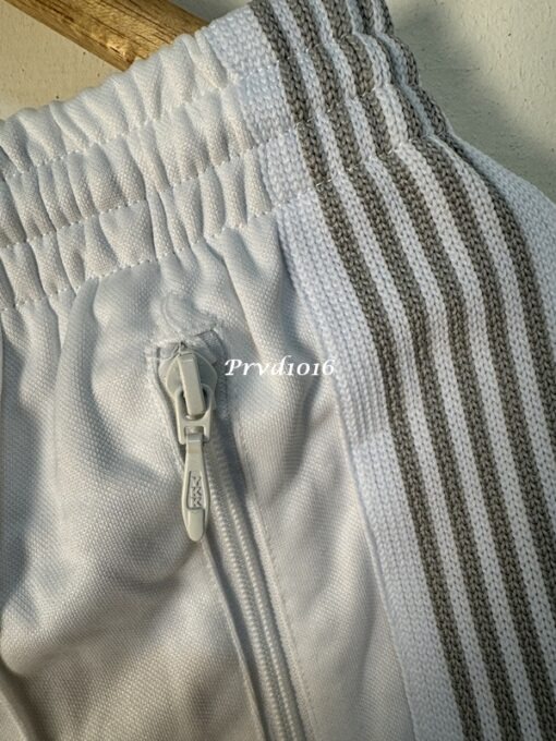 實拍 免運 潮牌 Needles 蝴蝶 刺繡 logo 復古 織帶 五分褲 短褲 褲子 運動褲 休閒褲 褲子 白色 黑色 黃色 綠色 潮流 上課 逛街 出國：圖片 17