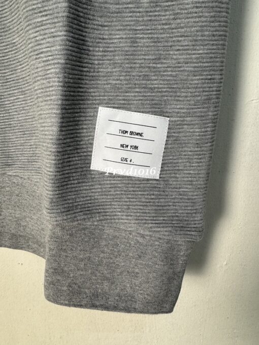 實拍 免運 Thom Browne TB 短袖 polo polo衫 球衣 球服 華夫格 經典 條紋 寬鬆 短袖 短T T恤 Tee 上衣 潮流 上課 逛街 出國 旅行：圖片 5