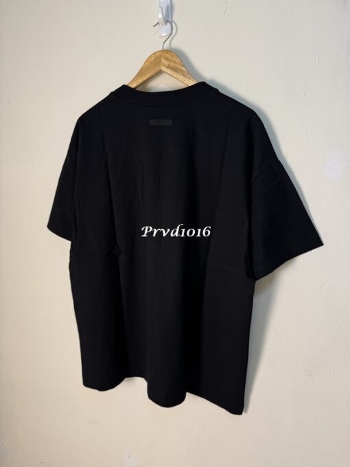實拍 免運 FOG FEAR OF GOD ESSENTIALS NBA 聯名款 潮牌 寬鬆 短袖 logo 字母 2025 新款 短T T恤 穿搭 潮流 上衣：圖片 10