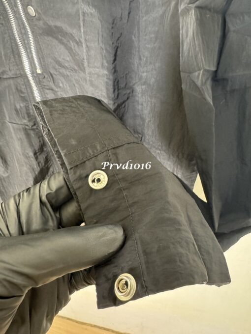 實拍 免運 Stone Island 石頭島 刺繡 徽章 logo 薄外套 金屬工業風 春夏款 夾克外套 防潑水 夾克：圖片 10