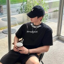 Alternative view of 實拍 免運 Balenciaga 巴黎世家 低調款 領口 Logo 字母 寬鬆 短袖 短T T恤 上衣 潮流 上課 逛街 出國 旅行