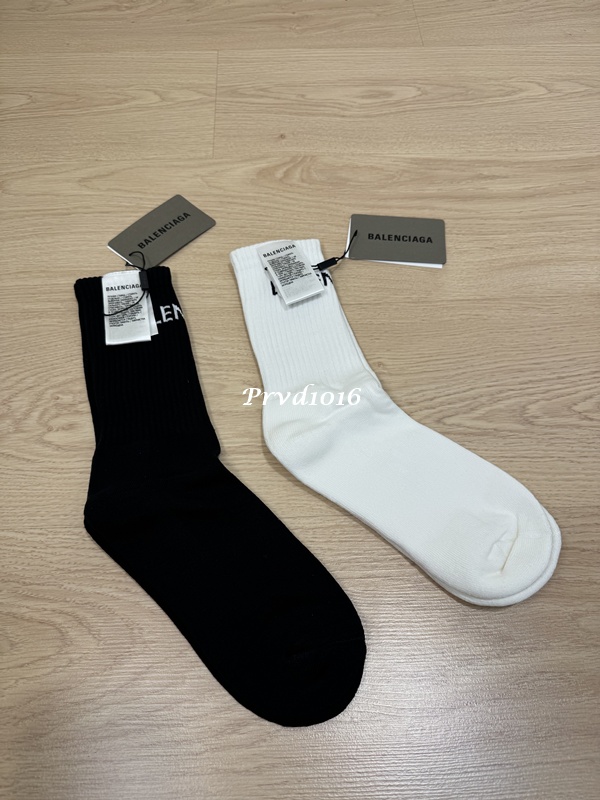 實拍 免運 潮牌 巴黎 Balen 字母 logo 襪子 中筒襪 高筒襪 長襪 棉襪 球襪 運動襪 穿搭 搭配 另有 Essentials 潮流:圖片 5