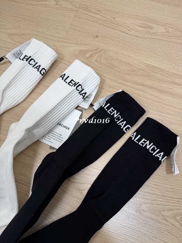 實拍 免運 潮牌 巴黎 Balen 字母 logo 襪子 中筒襪 高筒襪 長襪 棉襪 球襪 運動襪 穿搭 搭配 另有 Essentials 潮流:圖片 12