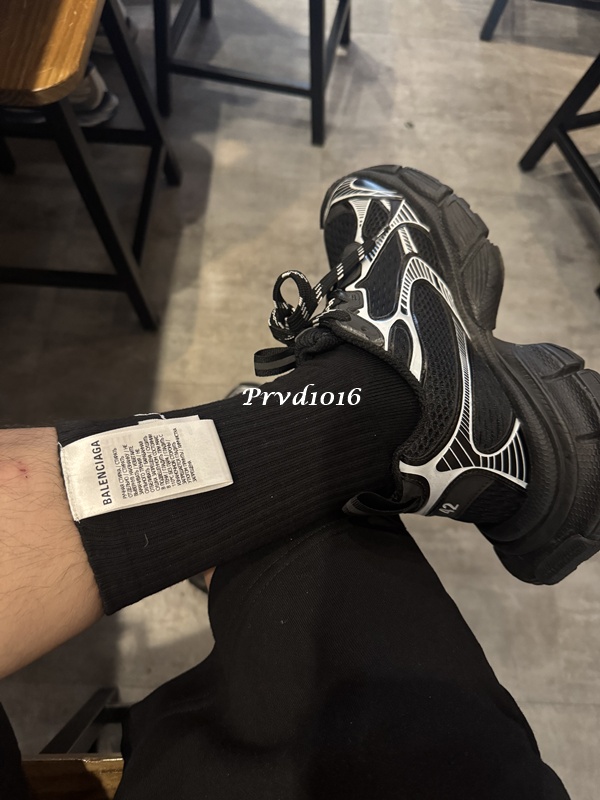 實拍 免運 潮牌 巴黎 Balen 字母 logo 襪子 中筒襪 高筒襪 長襪 棉襪 球襪 運動襪 穿搭 搭配 另有 Essentials 潮流