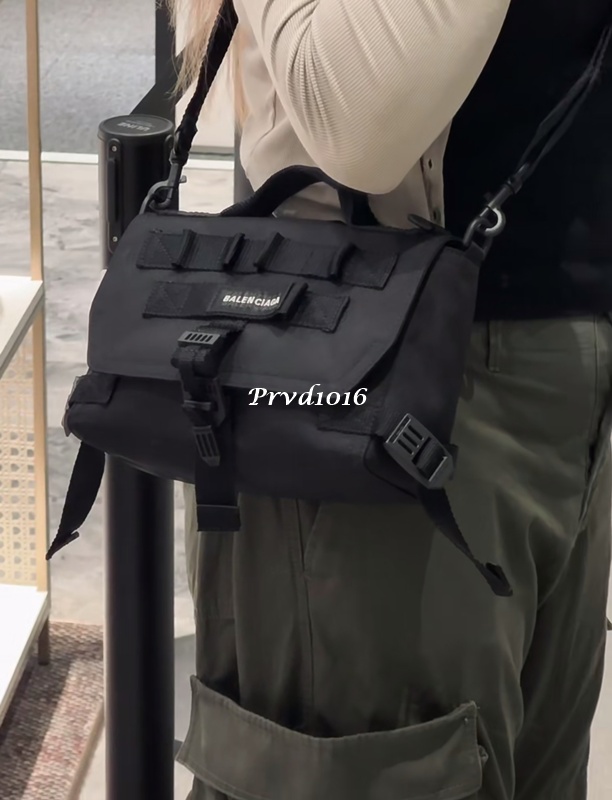 實拍 免運 BALEN 巴黎 戰術斜肩包 機能郵差包 男用包 街頭潮流包 戰術包 斜肩包 機能包 郵差包 男包 街頭包 潮流包