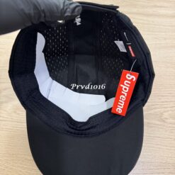 實拍 免運 Supreme Nike 聯名 跑步帽 鴨舌帽 老帽 黑色 帽子 機能帽 透氣網布 男女同款 情侶款 美式街頭 CITYBOY 韓系穿搭：圖片 14
