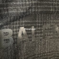 實拍 免運 Balen 巴黎 格紋 字母 襯衫 外套 長袖襯衫 鈕扣 上衣 Oversize 寬鬆剪裁 美式街頭 都會風格 情侶款:圖片 18