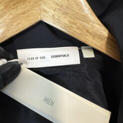 實拍 免運 美牌 FOG ESSENTIALS 半拉鍊 立領夾克 潮流外套 寬鬆版型 草寫字母 Logo 基礎簡約 休閒時尚 街頭風 戶外風 運動風：圖片 14
