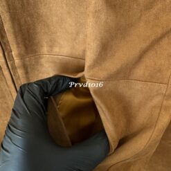 實拍 免運 MIU MIU 義大利品牌 麂皮外套 棕色 復古短版 夾克 立領 拉鍊外套 精品男裝 質感風格 狠款 時尚 精品 穿搭：圖片 12