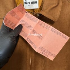 實拍 免運 MIU MIU 義大利品牌 麂皮外套 棕色 復古短版 夾克 立領 拉鍊外套 精品男裝 質感風格 狠款 時尚 精品 穿搭：圖片 17