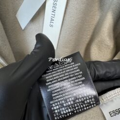 實拍 免運 FOG Fear Of God ESSENTIALS 立領外套 拉鍊外套 運動外套 套裝 寬鬆版型 Cityboy 高街風 男女同款 街頭 時尚 潮流 穿搭：圖片 16