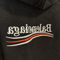 實拍 免運 Balenciaga 巴黎世家 可樂刺繡 反面設計 拉鍊外套 連帽外套 男女同款 黑色 上衣 寬鬆版型 街頭潮流 時尚精品 出國穿搭：圖片 17