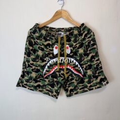 實拍免運 BAPE 經典鯊魚 迷彩圖案 寬鬆休閒短褲 猿人頭 五分褲 寬褲 運動褲 潮流褲 褲子 City Boy 日潮必備 美式街頭 男款：圖片 9