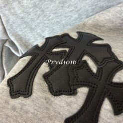 實拍免運 Chrome Hearts 克羅心 經典十字架 皮貼 灰色 短褲 棉質短褲 運動短褲 頂級工藝 潮流穿搭 高街 奢華 美式街頭 潮流風格：圖片 7