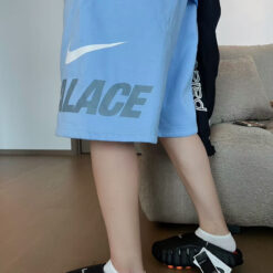 實拍免運 PALACE Nike 聯名款 寬鬆 運動短褲 柔軟親膚 撞色 街頭必備 潮流 逛街 滑板 美式穿搭 日潮風格：圖片 4
