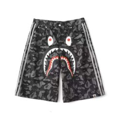 實拍免運 BAPE x adidas Originals 聯名 鯊魚 閃電 滿版猿人迷彩 寬鬆短褲 五分褲 聯名款 街頭霸王 男女同款 高街必備：圖片 7