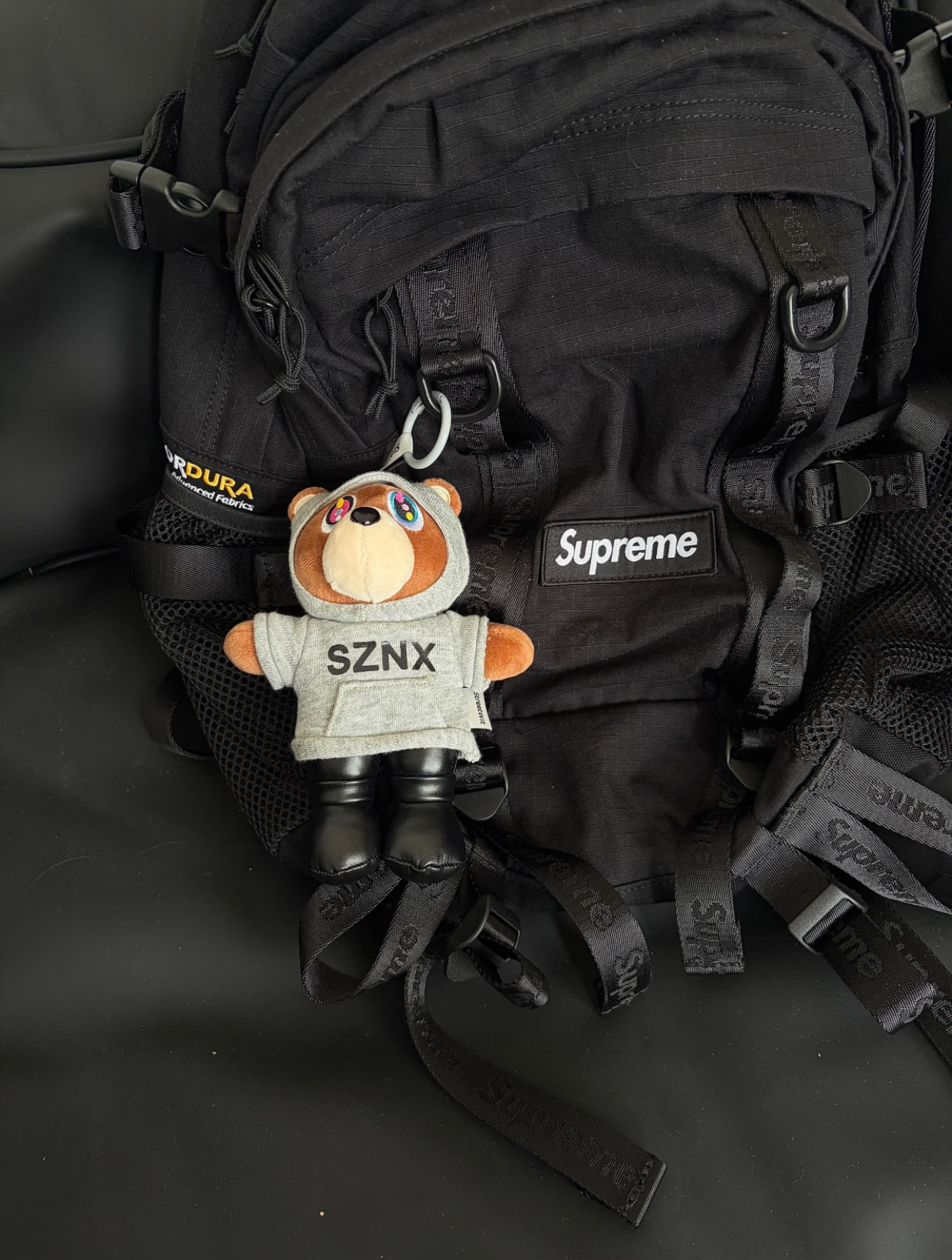 實拍免運 Supreme 2026 Backpack 四色 後背包 雙肩包 出國 旅行 逛街 運動 上課 通勤:圖片 8