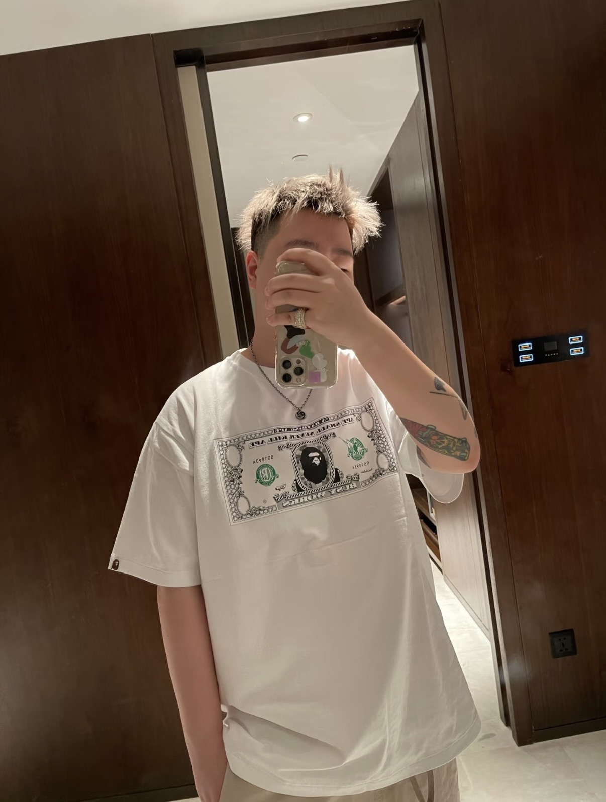 (現貨專區) A BATHING APE Bape 經典美金 猿人頭 短袖