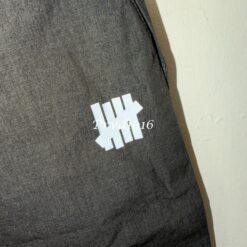實拍免運 UNDEFEATED SS26 五道槓 Fidlock 磁吸扣 防潑水 機能短褲 工裝褲 寬版 短褲 五分褲 山系 男女同款：圖片 6