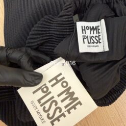 實拍免運 Homme Plisse Issey Miyake 三宅一生 經典立體壓褶短褲 男款 黑色 灰色 上課 運動 逛街 出國 旅行:圖片 10