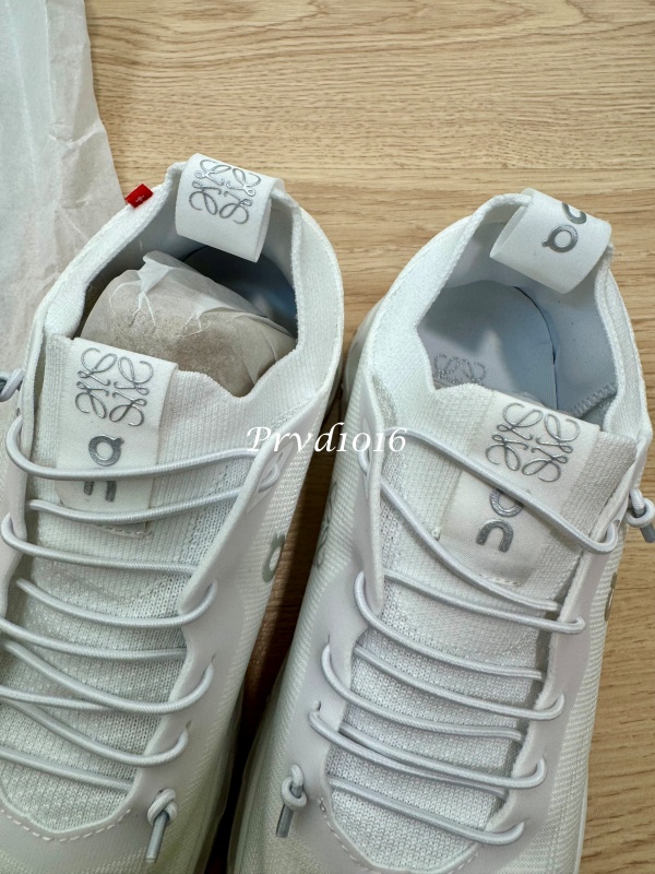 (現貨專區)實拍免運 LOEWE x ON Cloudtilt 聯名款 瑞士機能 經典緩震輕量休閒鞋 運動鞋 慢跑鞋 城市探索 白色:圖片 14