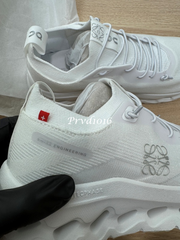 (現貨專區)實拍免運 LOEWE x ON Cloudtilt 聯名款 瑞士機能 經典緩震輕量休閒鞋 運動鞋 慢跑鞋 城市探索 白色:圖片 15