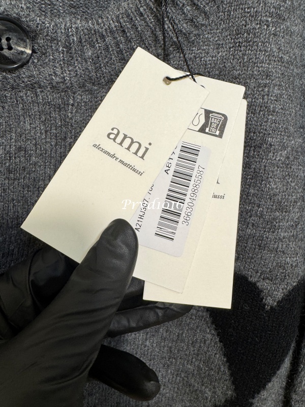 實拍免運 AMI Paris 經典大愛心 LOGO 羊毛針織外套 男女同款 圓領開衫 百搭情侶款 潮流穿搭 針織衫 質感配件:圖片 10