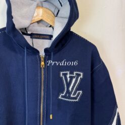 (現貨專區)實拍免運 Louis Vuitton LV 字母標誌拼接老花連帽外套 頂級奢華 休閒 潮流 穿搭 男款 深藍色：圖片 14