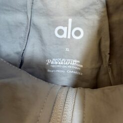 實拍免運 Alo Yoga 復古防風立領半拉鍊外套 運動休閒夾克 潮流 穿搭 街頭男女質感：圖片 9