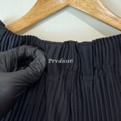 實拍免運 Homme Plissé Issey Miyake 三宅一生 經典立體壓褶長褲 男款 黑色 灰色 上課 運動 逛街 出國 旅行：圖片 14