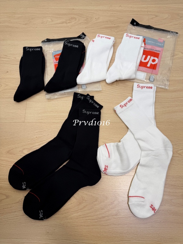 實拍免運 Supreme x Hanes Crew Socks 中筒襪 經典款 潮流 穿搭 街頭男女素色長襪:圖片 4