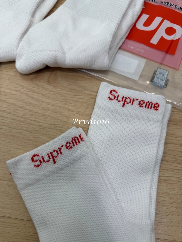 實拍免運 Supreme x Hanes Crew Socks 中筒襪 經典款 潮流 穿搭 街頭男女素色長襪:圖片 5