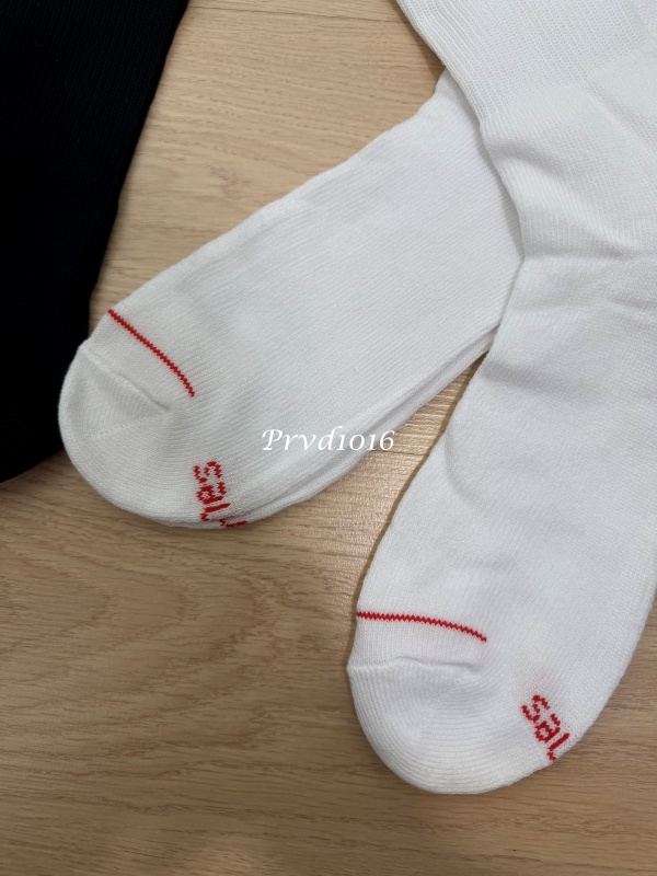 實拍免運 Supreme x Hanes Crew Socks 中筒襪 經典款 潮流 穿搭 街頭男女素色長襪:圖片 6