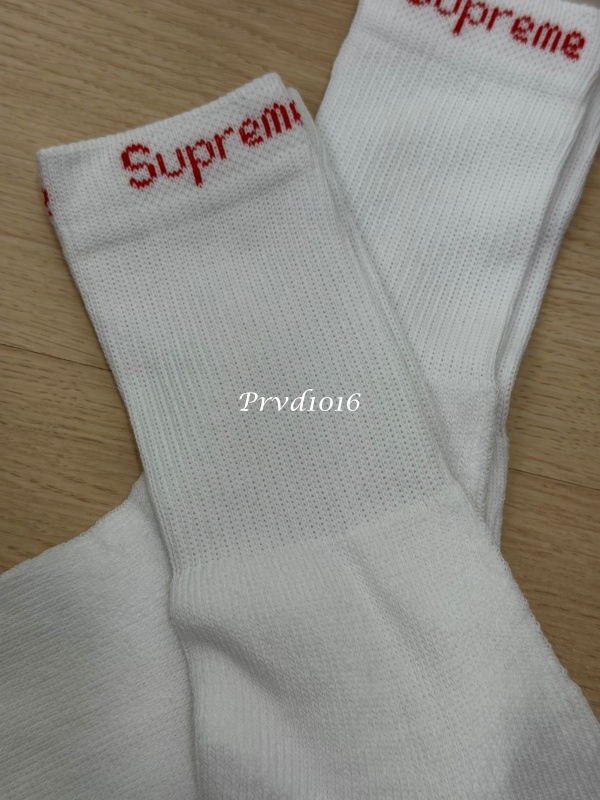 實拍免運 Supreme x Hanes Crew Socks 中筒襪 經典款 潮流 穿搭 街頭男女素色長襪:圖片 7