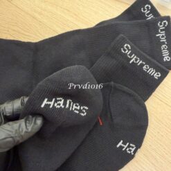 實拍免運 Supreme x Hanes Crew Socks 中筒襪 經典款 潮流 穿搭 街頭男女素色長襪:圖片 9