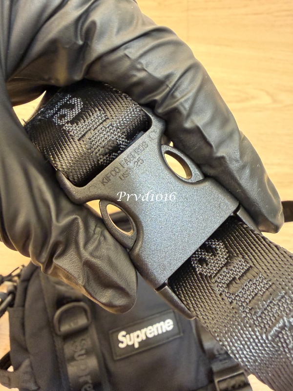 實拍免運 Supreme 2026 經典 Mini Duffle Bag 迷你波士頓包 側背包 斜背包 CORDURA 機能小包 潮流 穿搭 街頭男女多色:圖片 10