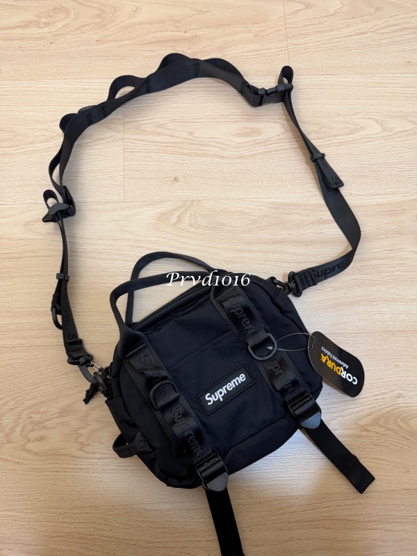 實拍免運 Supreme 2026 經典 Mini Duffle Bag 迷你波士頓包 側背包 斜背包 CORDURA 機能小包 潮流 穿搭 街頭男女多色:圖片 6
