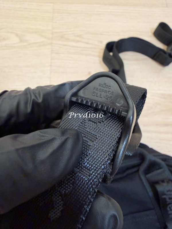 實拍免運 Supreme 2026 經典 Mini Duffle Bag 迷你波士頓包 側背包 斜背包 CORDURA 機能小包 潮流 穿搭 街頭男女多色:圖片 12