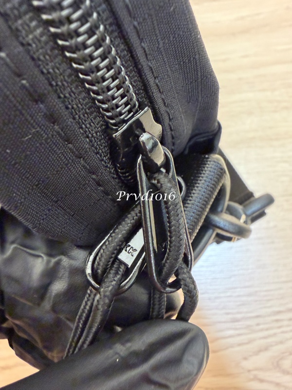 實拍免運 Supreme 2026 經典 Mini Duffle Bag 迷你波士頓包 側背包 斜背包 CORDURA 機能小包 潮流 穿搭 街頭男女多色:圖片 15