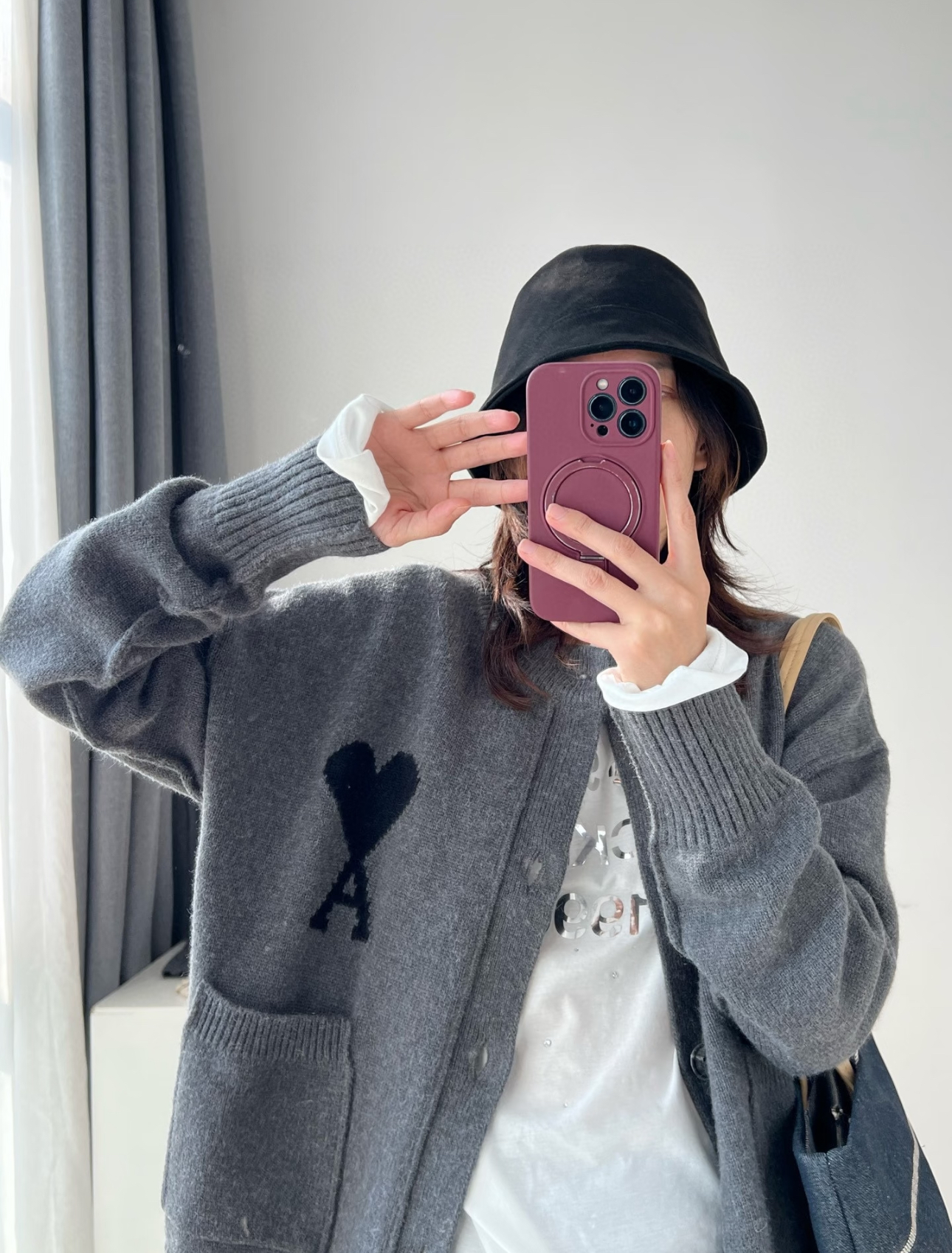 實拍免運 AMI Paris 經典大愛心 LOGO 羊毛針織外套 男女同款 圓領開衫 百搭情侶款 潮流穿搭 針織衫 質感配件:圖片 5