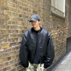 Alternative view of 實拍免運 Acne Studios 經典標誌 緞面飛行夾克 飛行外套 男女同款 字母印花 夾克外套 潮流穿搭 質感配件