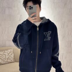 Alternative view of (現貨專區)實拍免運 Louis Vuitton LV 字母標誌拼接老花連帽外套 頂級奢華 休閒 潮流 穿搭 男款 深藍色