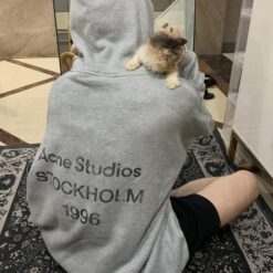 實拍免運 Acne Studios 1996 字母印花 手工噴砂做舊 質感連帽T恤 慵懶風 美式街頭 潮流穿搭 男女同款：圖片 8